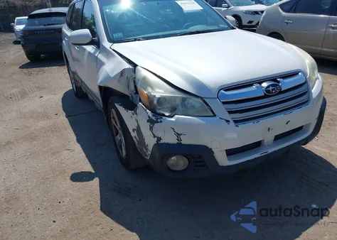 2013 Subaru Outback 2.5I Premium from USA, damaged, VIN 4S4BRBCC5D3200646